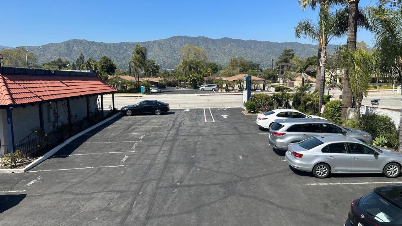 Garden Inn And Suites Glendora Exterior photo